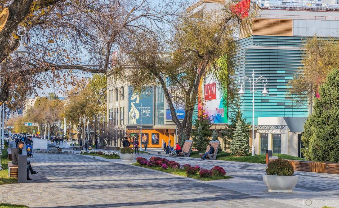 アルマトイУютная 2 Ком-Я Квартира В Центре Города, Район "Арбата"アパートメント エクステリア 写真